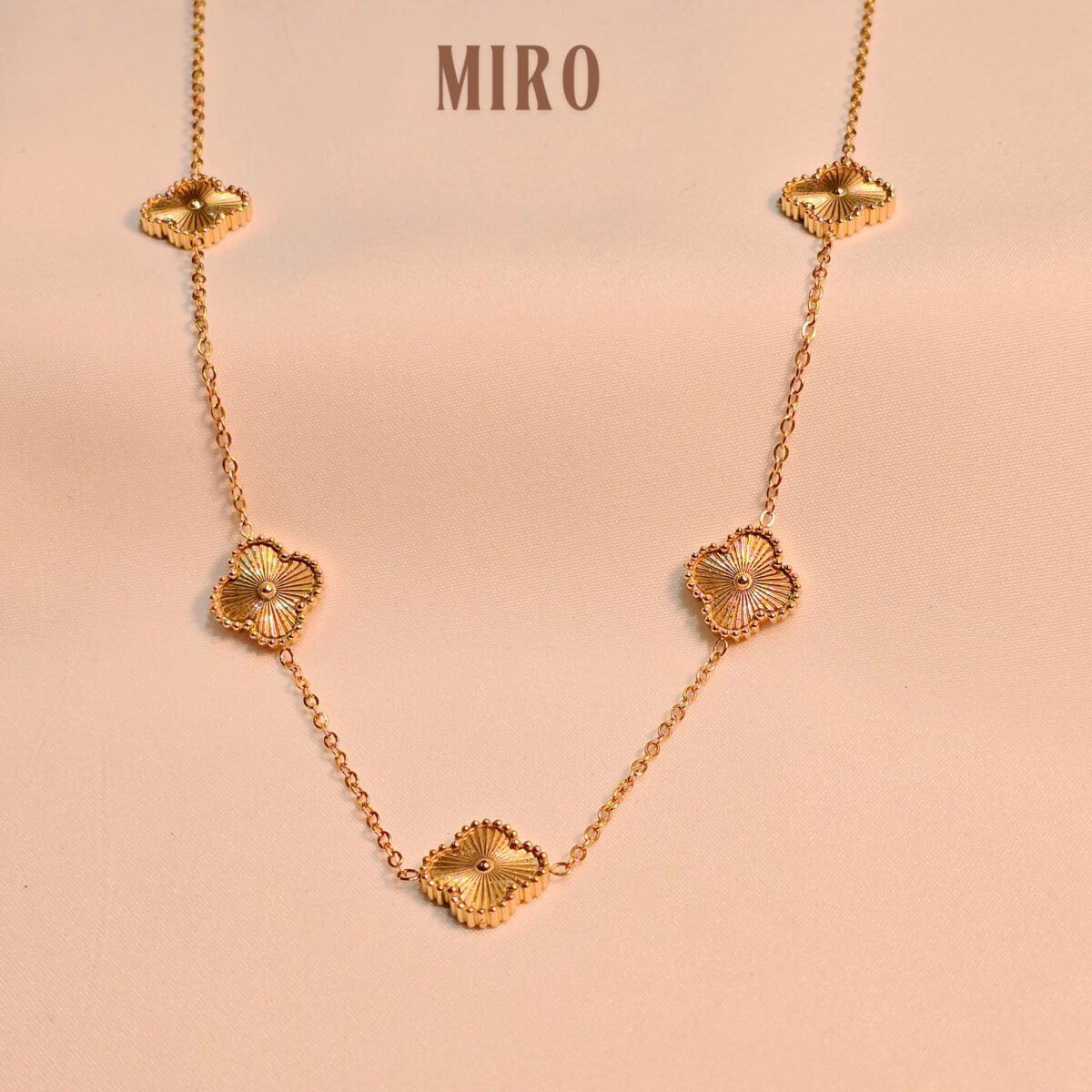 5 Clover necklace