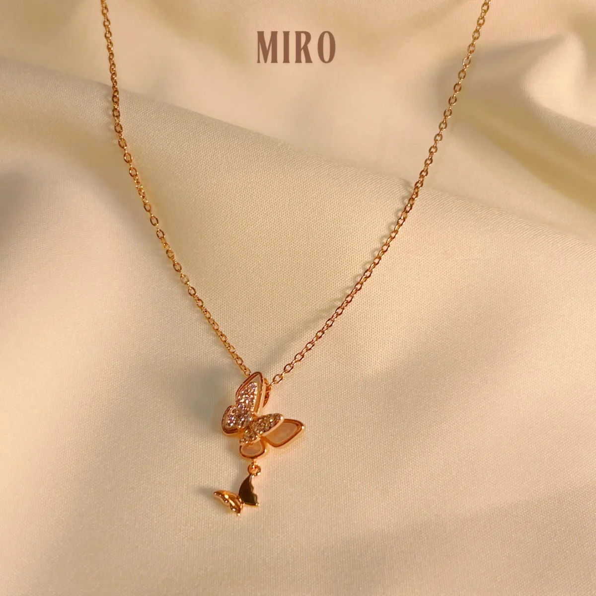 Butterfly rose-gold pendant