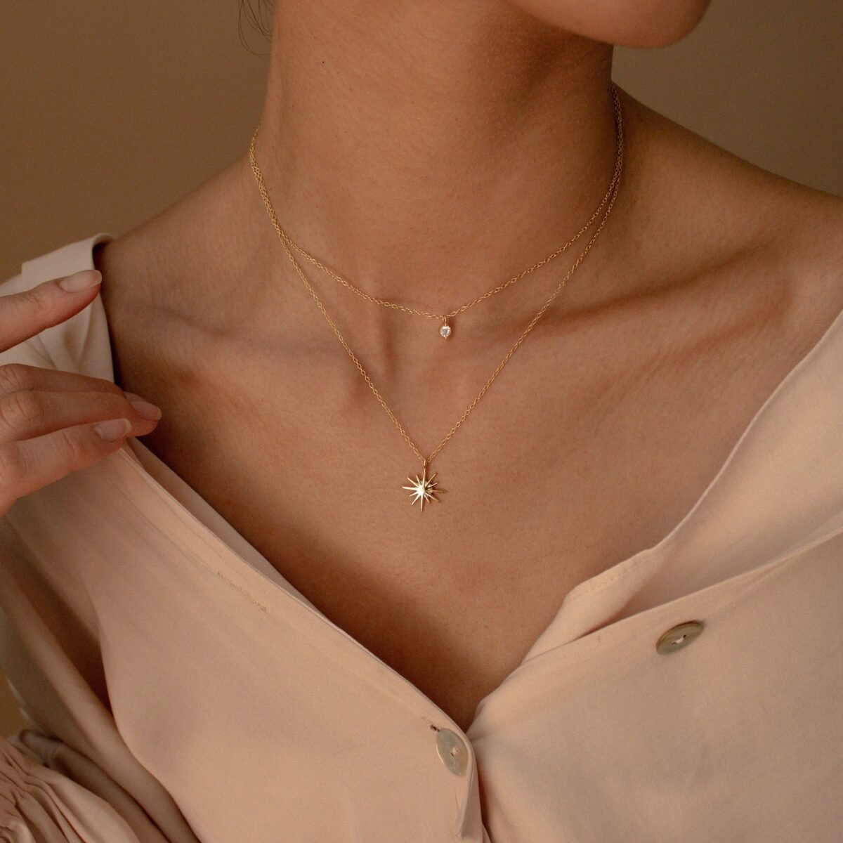 Double layered star necklace